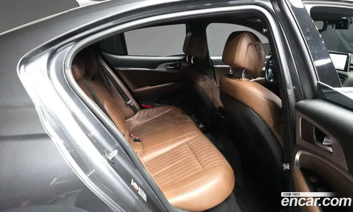 Genesis G70 2018 2.0 Автомат в Москве № 419501, фото 12