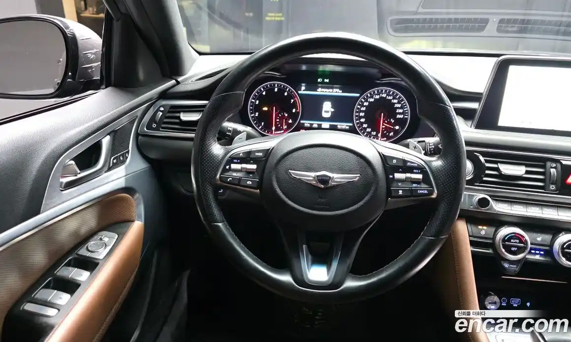 Genesis G70 2018 2.0 Автомат в Москве № 419501, фото 13