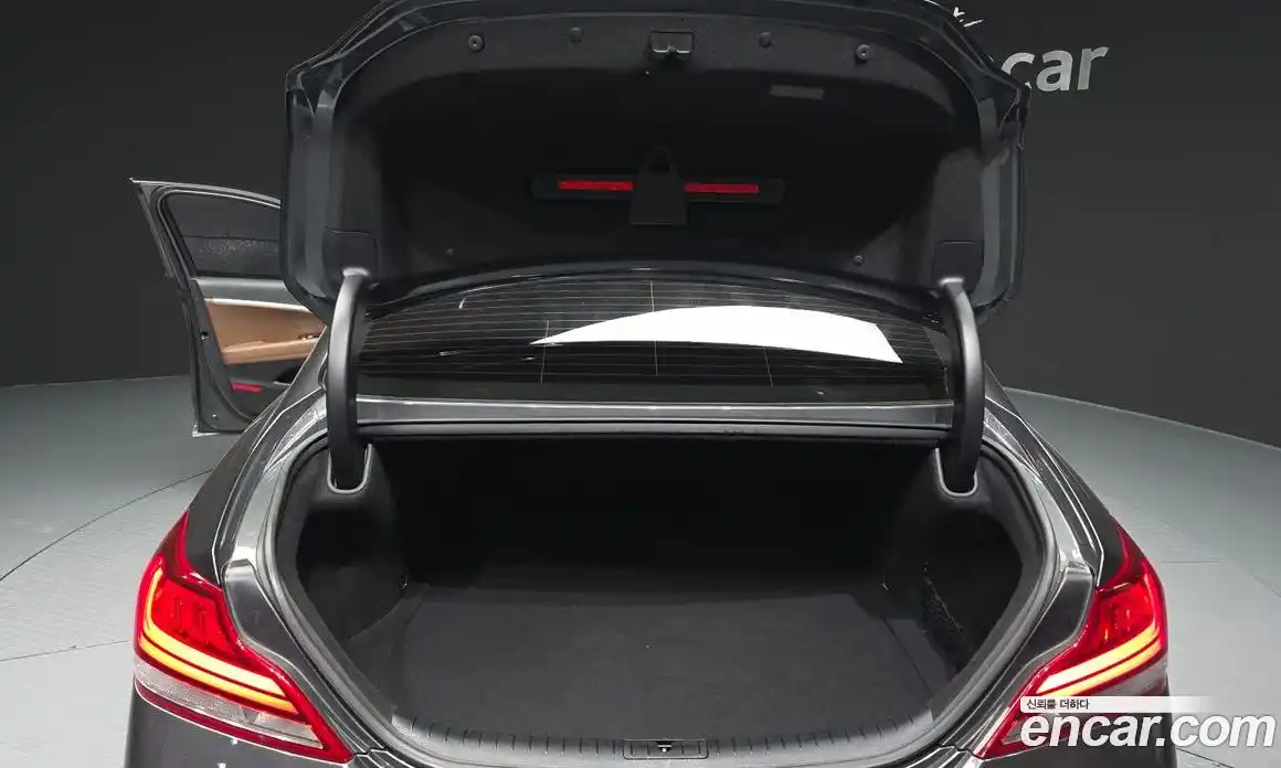 Genesis G70 2018 2.0 Автомат в Москве № 419501, фото 20