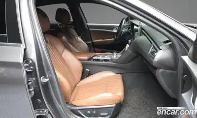 Genesis G70 2018 2.0 Автомат в Москве № 419501, миниатюра 10