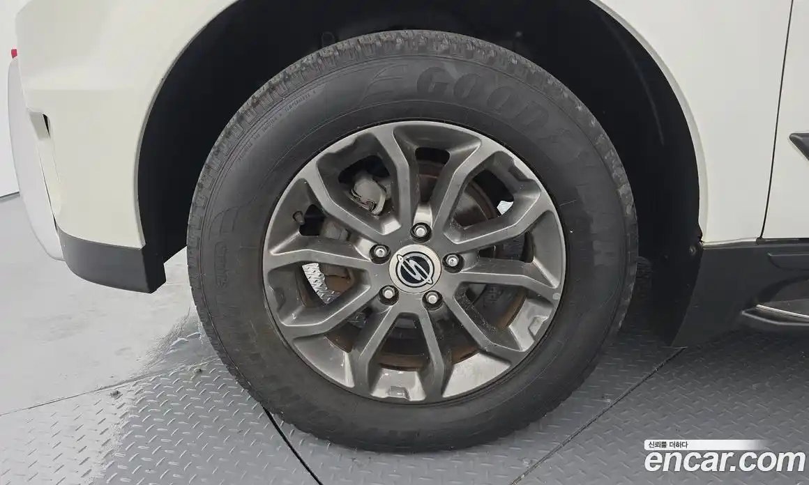 SsangYong Korando 2016 2.0 Автомат в Москве № 421405, фото 5