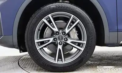 Audi Q5 2022 2.0 Автомат в Москве № 429544, миниатюра 5