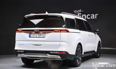 Kia Canival 2023 3.5 Автомат в Москве № 451678, миниатюра 2