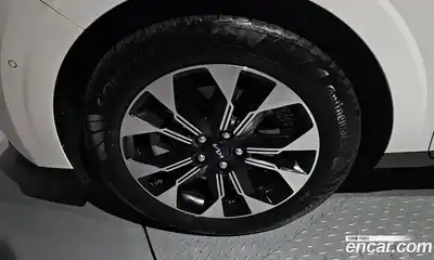 Kia Canival 2023 3.5 Автомат в Москве № 451678, миниатюра 5