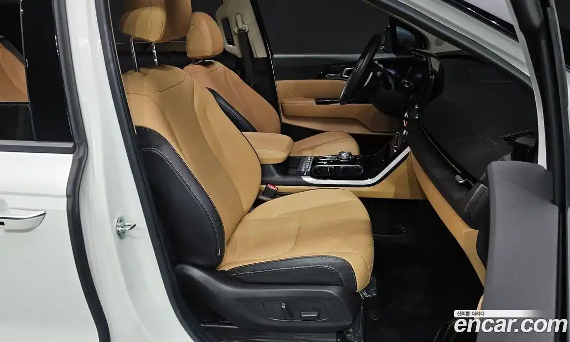 Kia Canival 2023 3.5 Автомат в Москве № 451678, фото 10