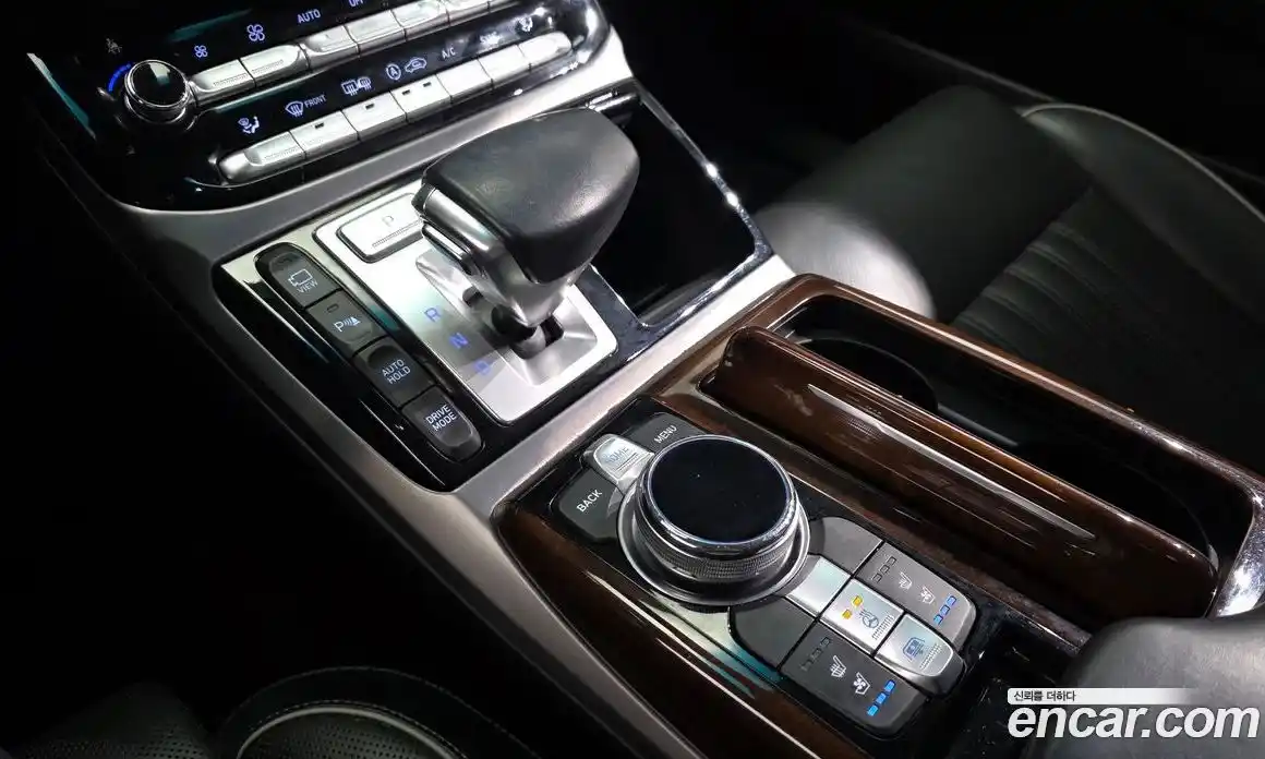 Genesis EQ900 2018 5.0 Автомат в Москве № 453072, фото 9