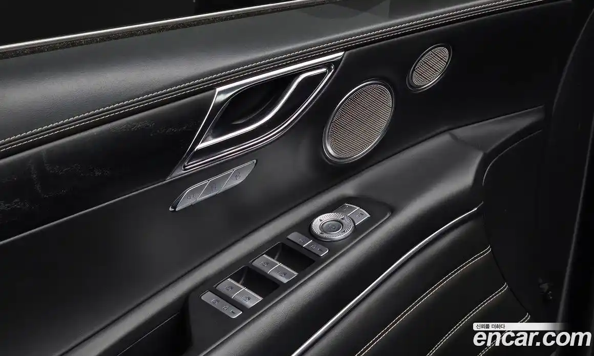 Genesis GV80 2020 3.0 Автомат в Москве № 453283, фото 17