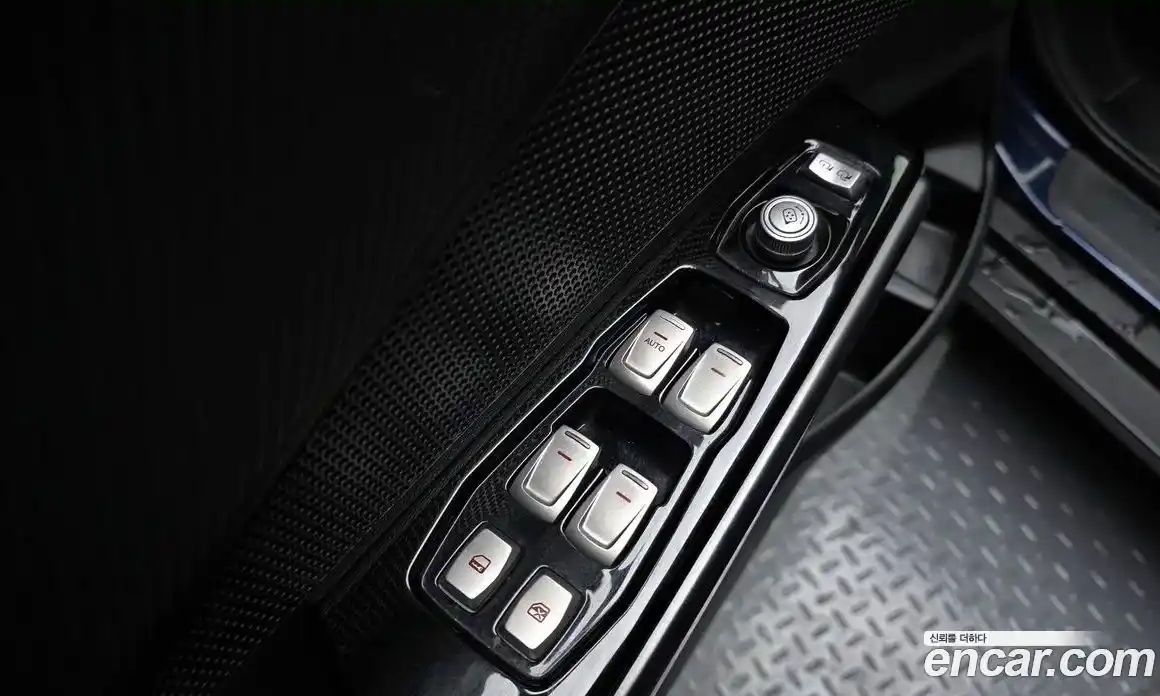 SsangYong TIBOLI 2018 1.6 Автомат в Москве № 454432, фото 19