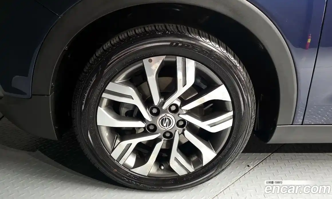 SsangYong TIBOLI 2018 1.6 Автомат в Москве № 454432, фото 5