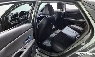 Hyundai Avante 2022 1.6 Автомат в Москве № 458224, миниатюра 11