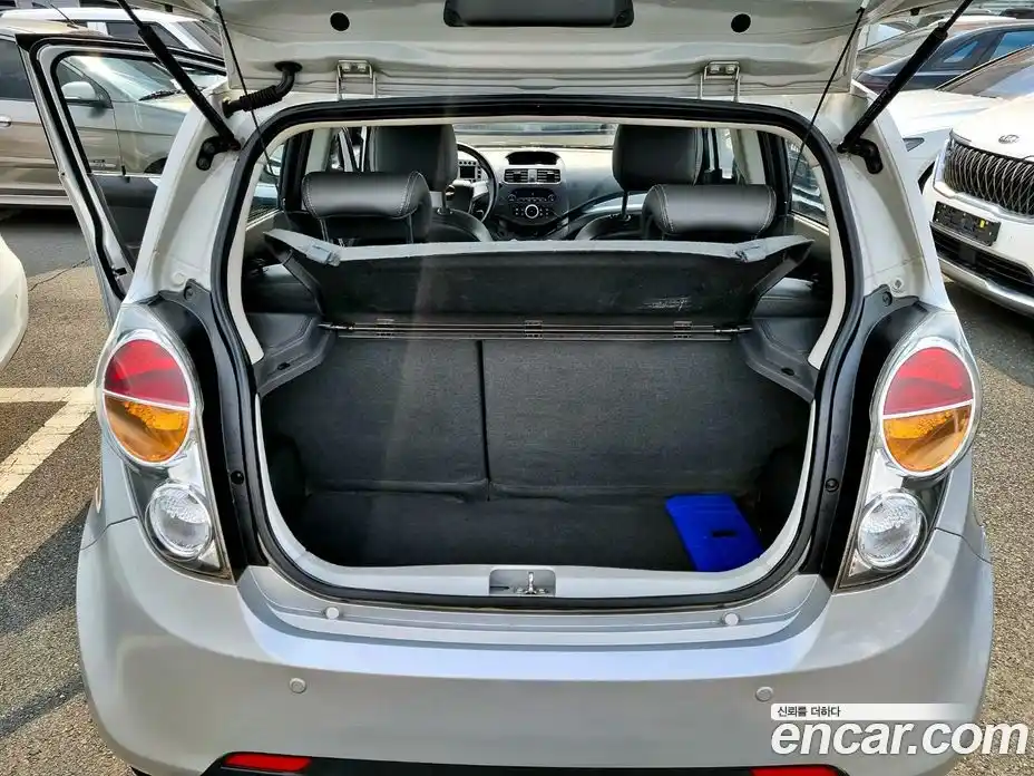 Chevrolet Spark 2012 1.0 Автомат в Москве № 460239, фото 13