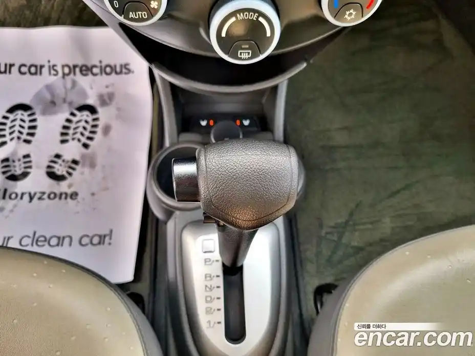 Chevrolet Spark 2012 1.0 Автомат в Москве № 460239, фото 9