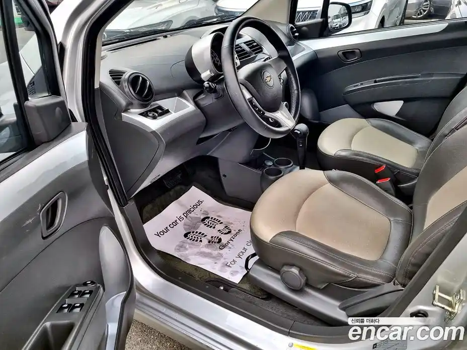 Chevrolet Spark 2012 1.0 Автомат в Москве № 460239, фото 10