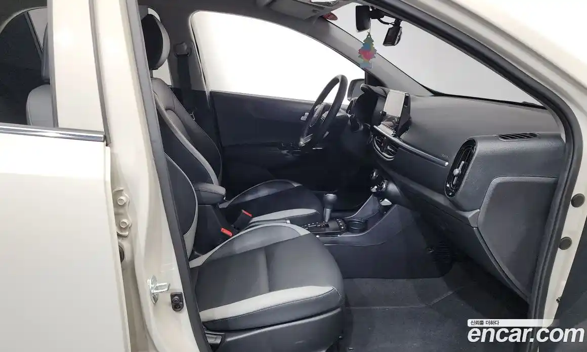 Kia Morning 2023 1.0 Автомат в Москве № 460456, фото 11