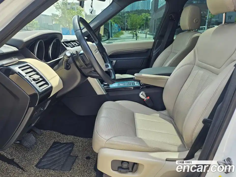 Land Rover Discovery 2017 2.0 Автомат в Москве № 471683, фото 12