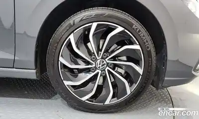 Volkswagen Golf 2022 2.0 Автомат в Москве № 472207, миниатюра 5