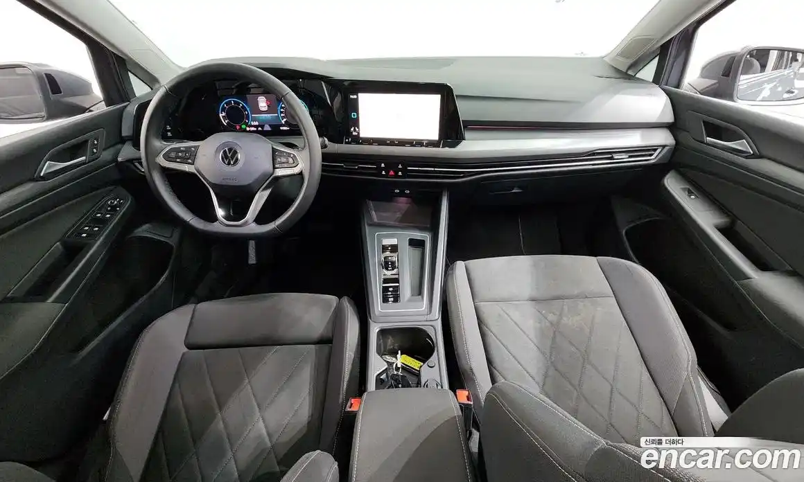 Volkswagen Golf 2022 2.0 Автомат в Москве № 472207, фото 7