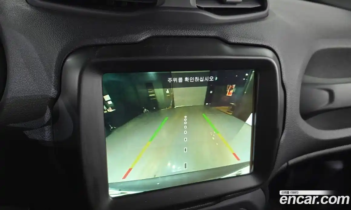 Jeep Renegade 2021 2.4 Автомат в Москве № 472705, фото 15