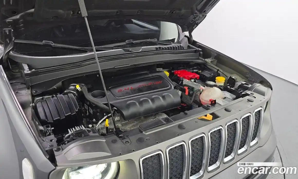 Jeep Renegade 2021 2.4 Автомат в Москве № 472705, фото 6