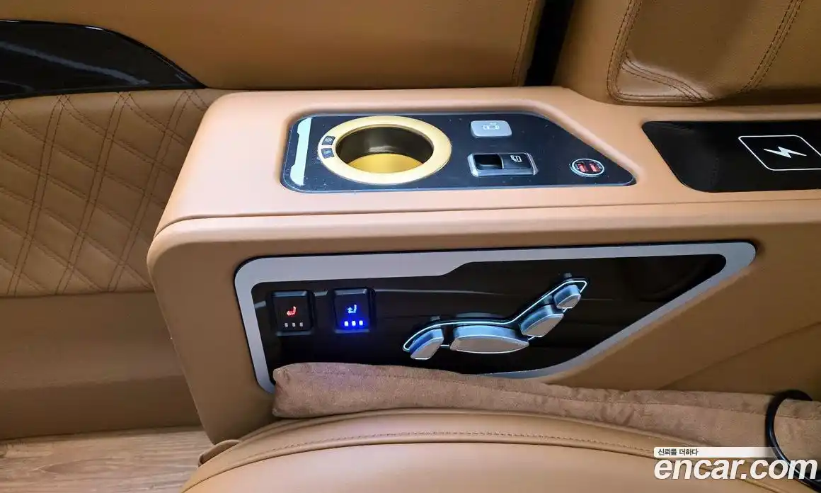 Kia Canival 2024 3.5 Автомат в Москве № 51040, фото 13