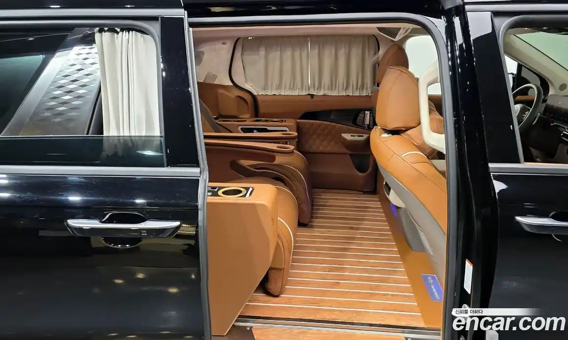 Kia Canival 2024 3.5 Автомат в Москве № 51040, фото 7