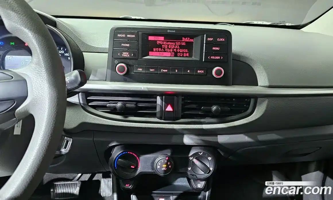 Kia Morning 2021 1.0 Автомат в Москве № 55350, фото 12