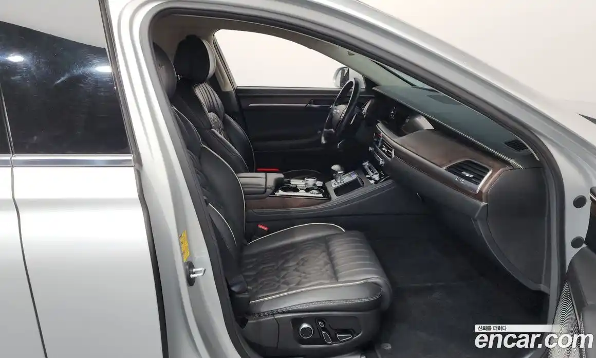 Genesis G90 2019 5.0 Автомат в Москве № 58066, фото 11