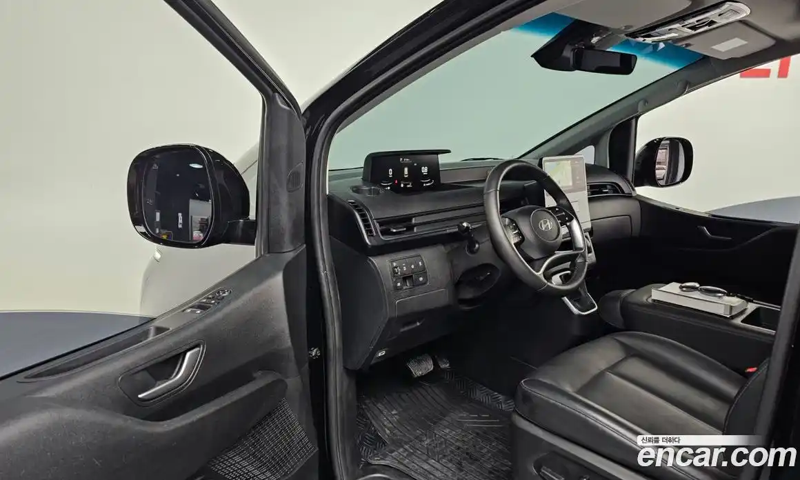 Hyundai Staria 2025 2.2 Автомат в Москве № 6487, фото 2