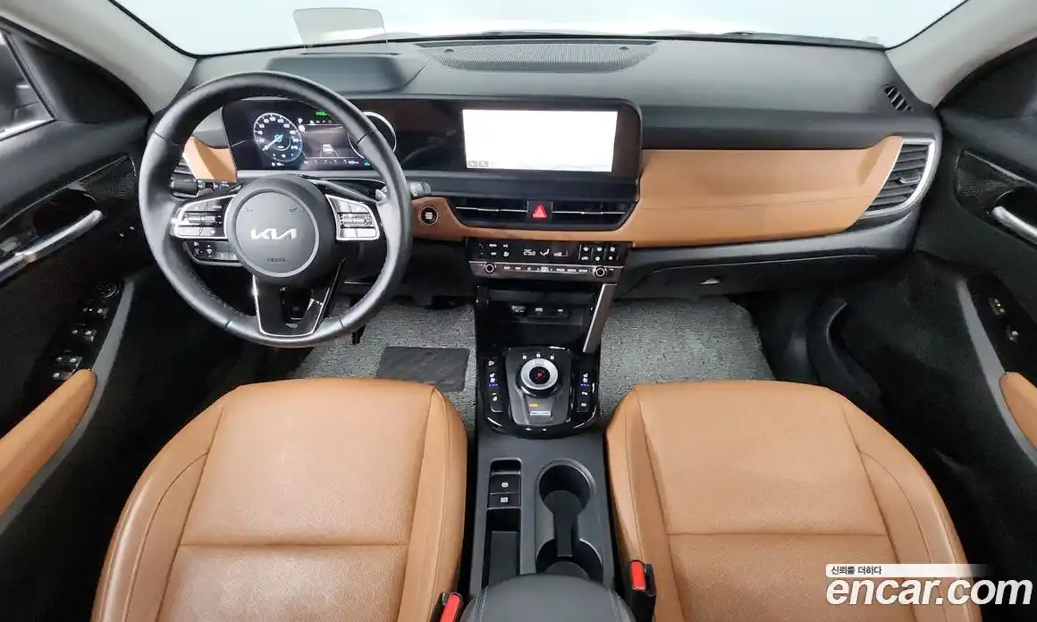 Kia Seltos 2024 1.6 Автомат в Москве № 96083, фото 3