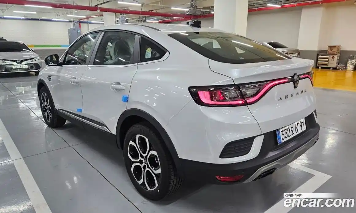 Renault Arkana 2026 1.6 Вариатор в Москве № 106015, фото 3