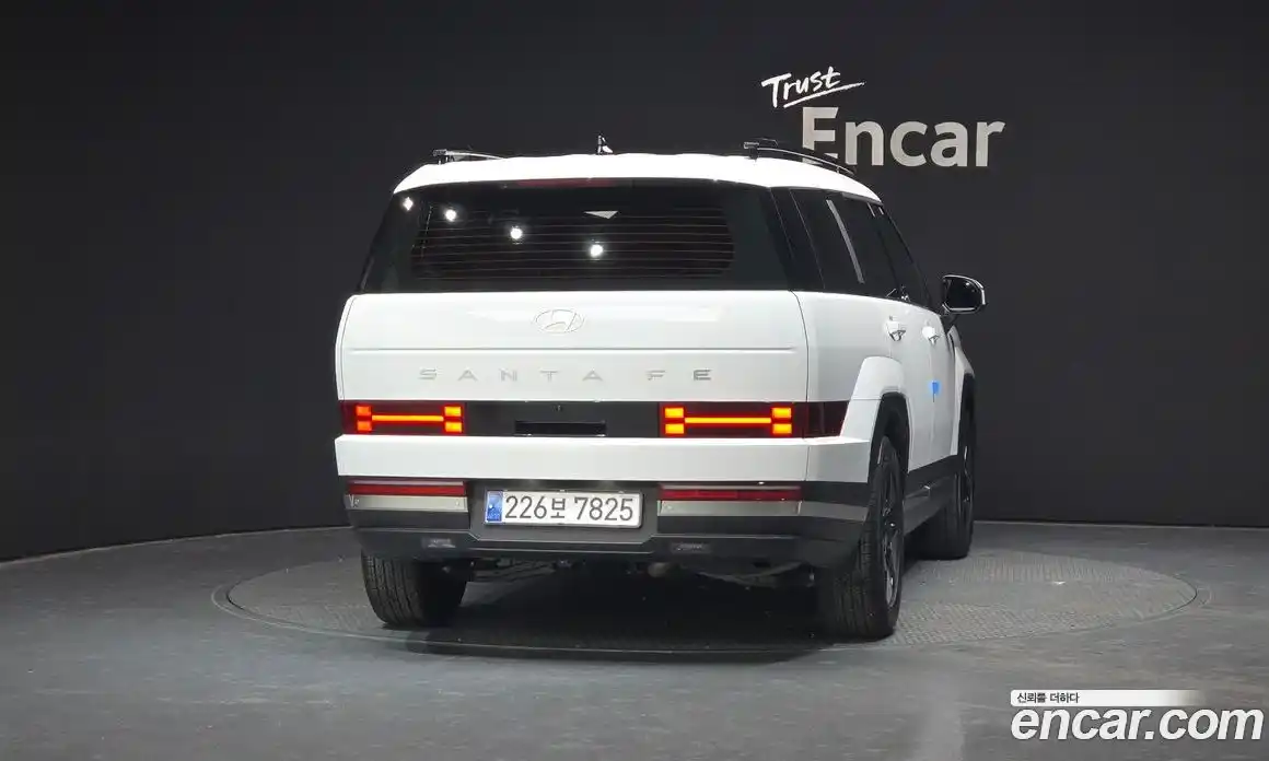 Hyundai Santa Fe 2024 1.6 Автомат в Москве № 107949, фото 13