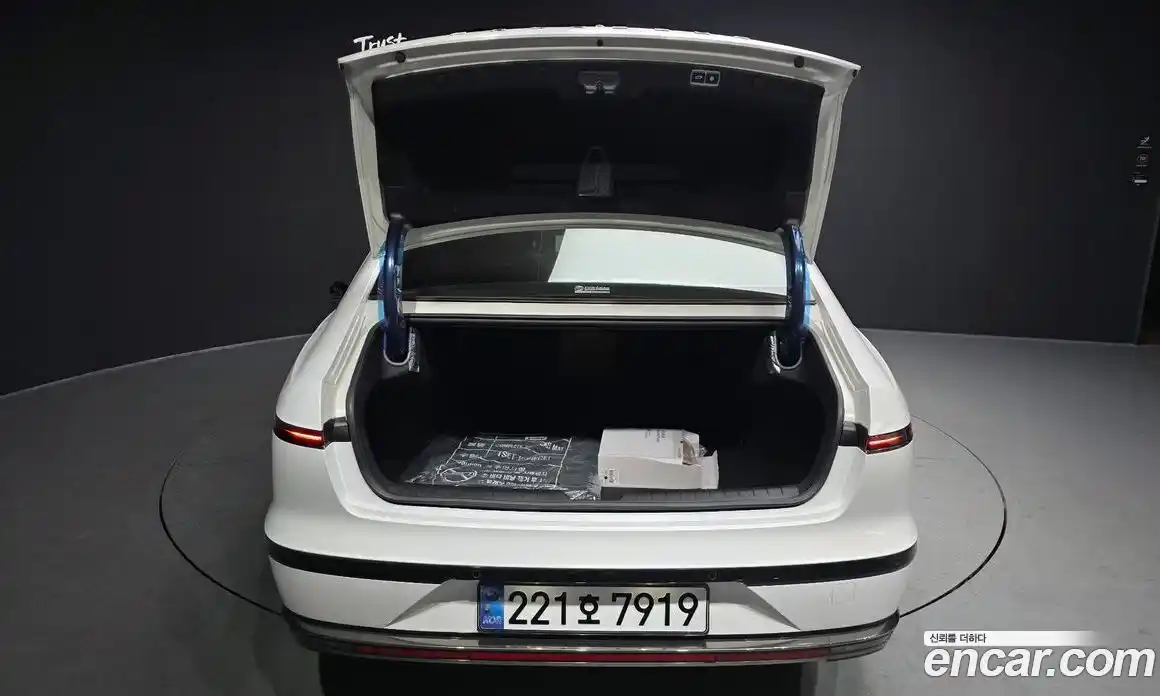 Hyundai Grandeur 2024 1.6 Автомат в Москве № 108860, фото 8