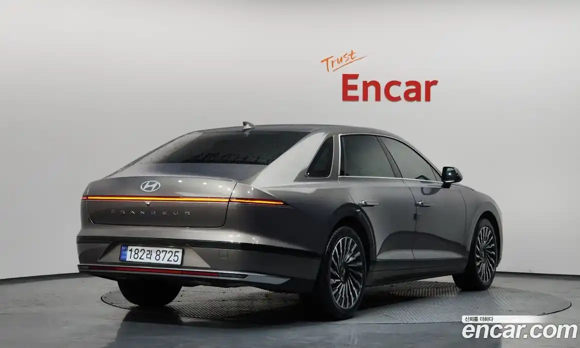 Hyundai Grandeur 2023 2.5 Автомат в Москве № 111404, фото 12