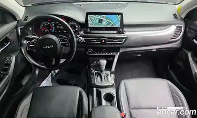 Kia Seltos 2023 1.6 Автомат в Москве № 121007, миниатюра 7