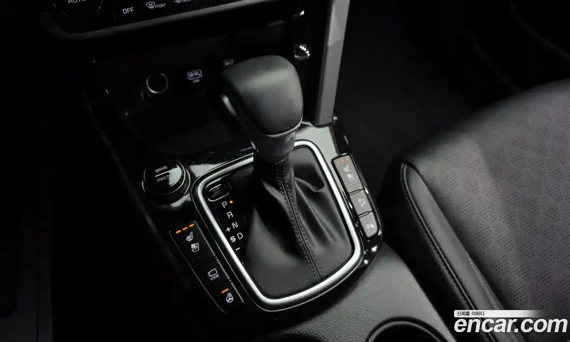 Kia Seltos 2023 1.6 Автомат в Москве № 121007, фото 9