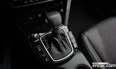 Kia Seltos 2023 1.6 Автомат в Москве № 121007, миниатюра 9