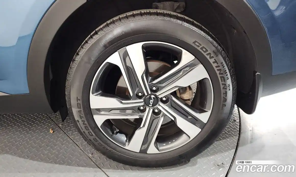 Kia Sorento 2022 1.6 Автомат в Москве № 122020, фото 13