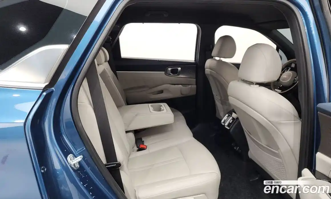 Kia Sorento 2022 1.6 Автомат в Москве № 122020, фото 20