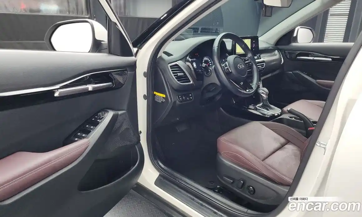 Kia Seltos 2020 1.6 Автомат в Москве № 122731, фото 12