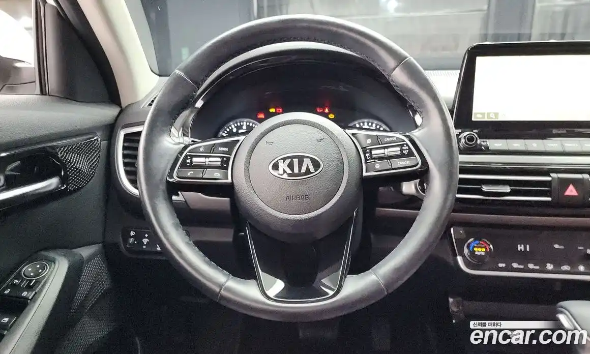 Kia Seltos 2020 1.6 Автомат в Москве № 122731, фото 18