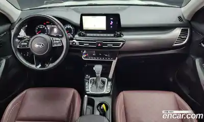 Kia Seltos 2020 1.6 Автомат в Москве № 122731, миниатюра 4