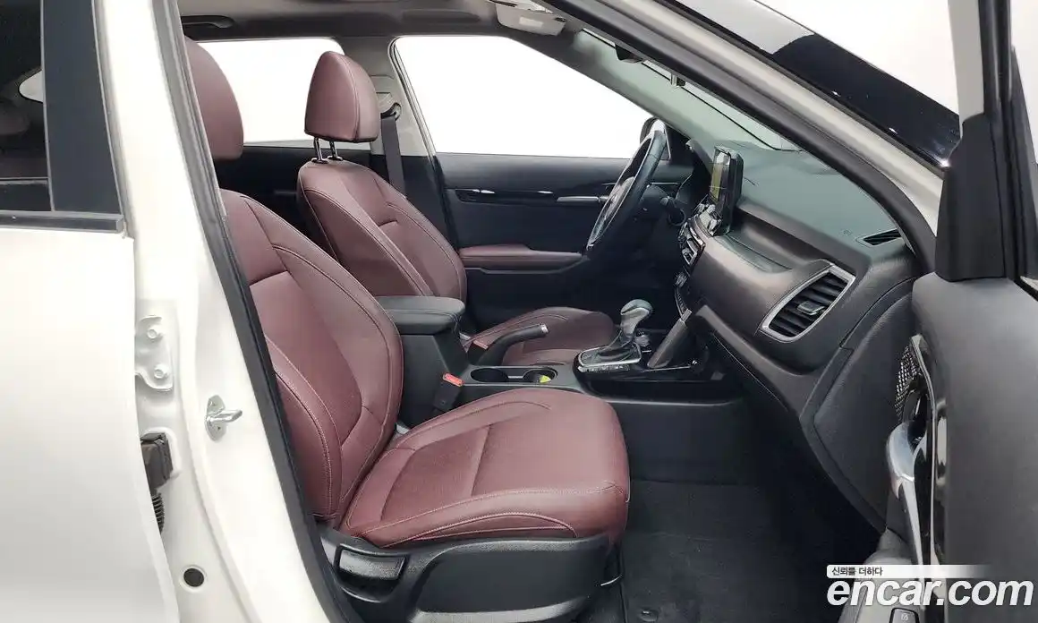 Kia Seltos 2020 1.6 Автомат в Москве № 122731, фото 6