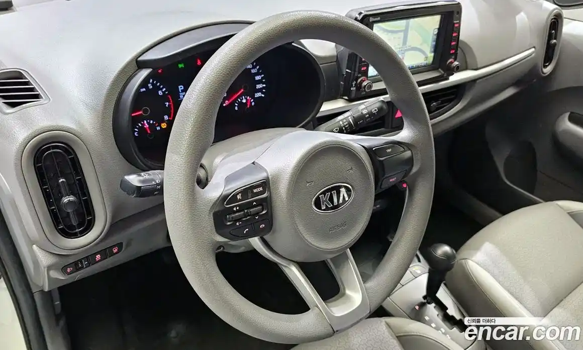 Kia Morning 2021 1.0 Автомат в Москве № 123739, фото 19