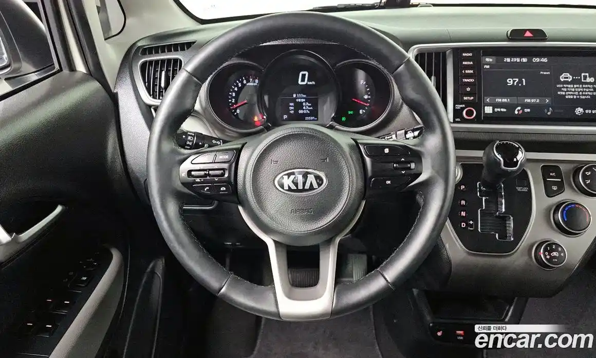 Kia Ray 2021 1.0 Автомат в Москве № 124168, фото 17