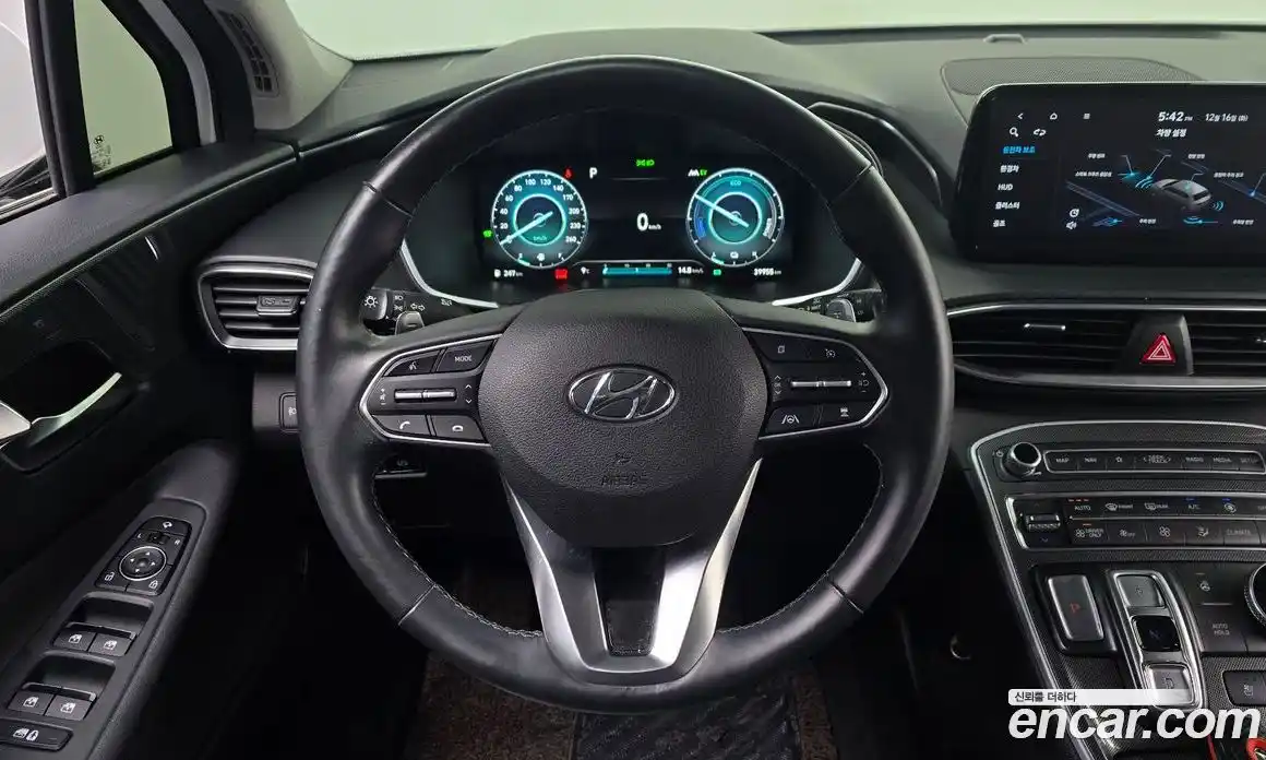 Hyundai Santa Fe 2022 1.6 Автомат в Москве № 126136, фото 10