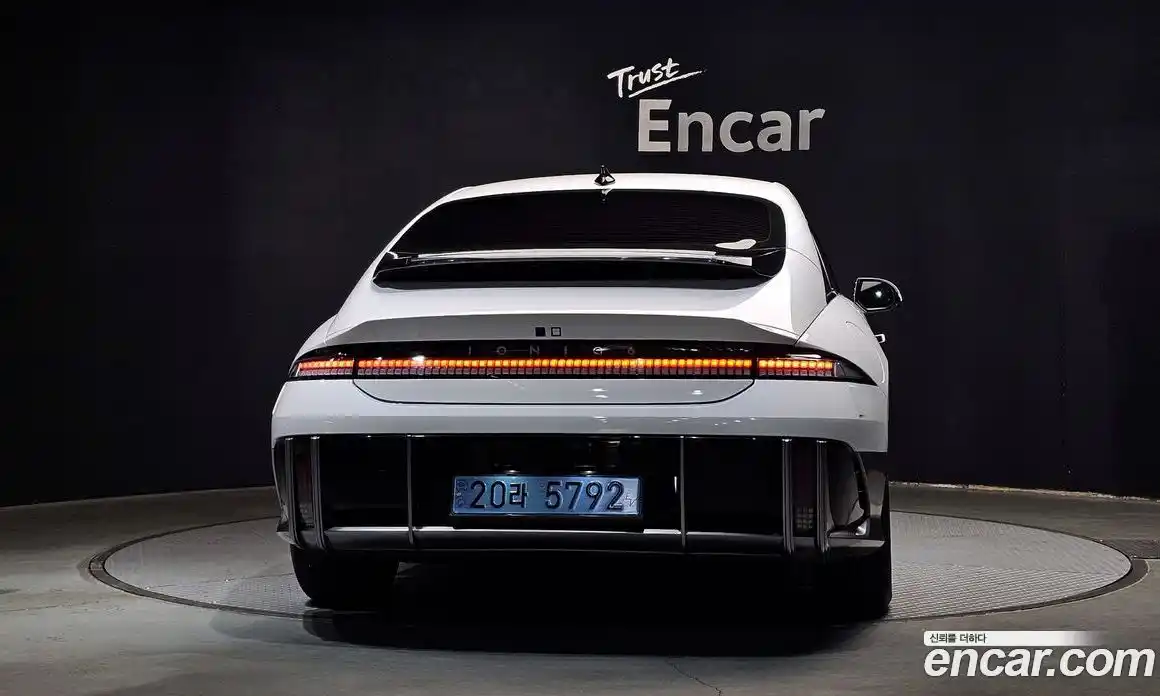 Hyundai Ioniq 6 2023 0.1 Автомат в Москве № 126905, фото 5