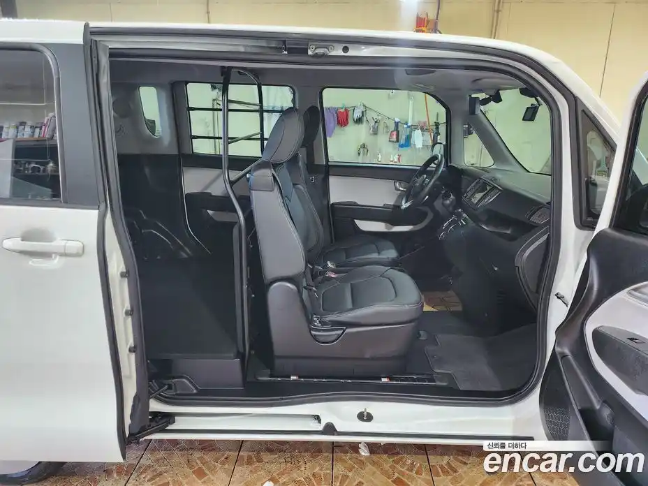 Kia Ray 2023 1.0 Автомат в Москве № 127602, фото 15