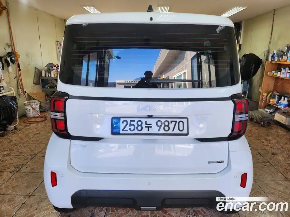 Kia Ray 2023 1.0 Автомат в Москве № 127602, фото 4