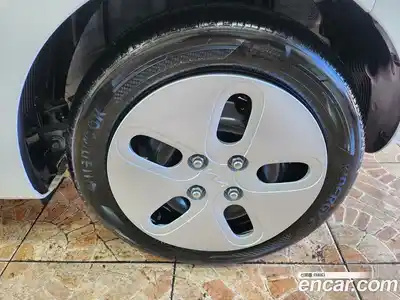 Kia Ray 2023 1.0 Автомат в Москве № 127602, миниатюра 5