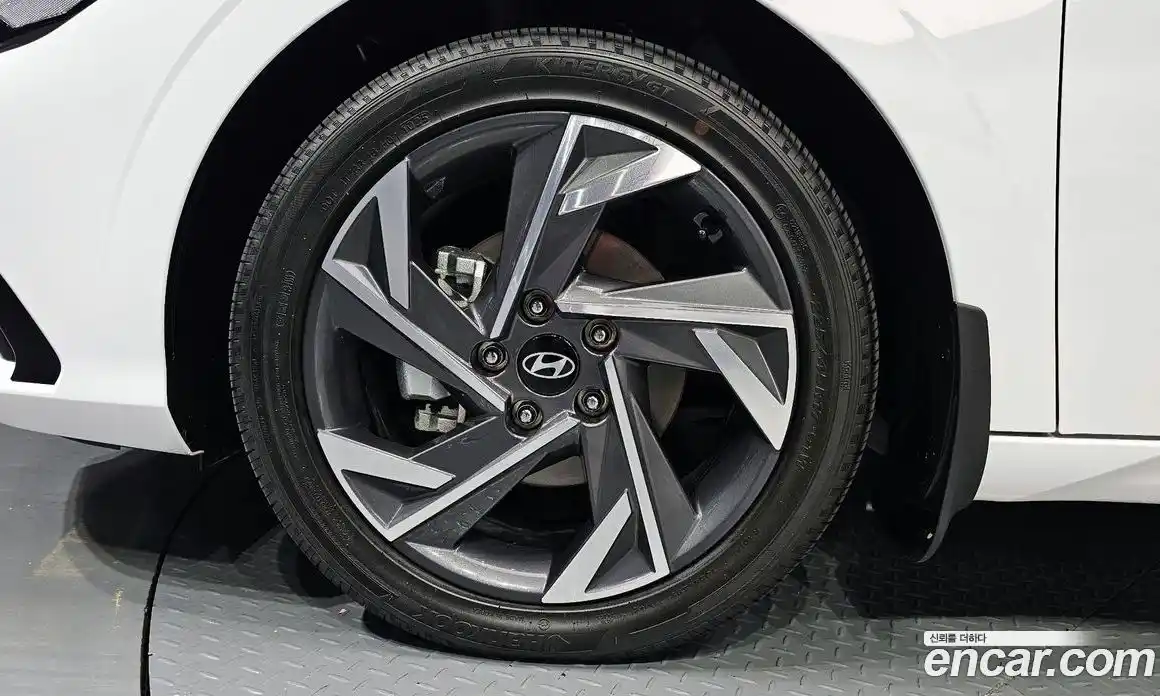 Hyundai Avante 2025 1.6 Автомат в Москве № 129572, фото 5